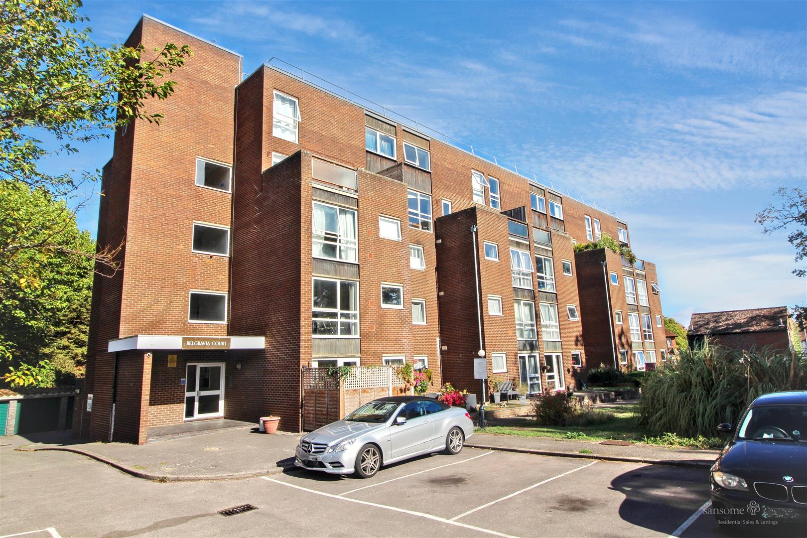 Bath Road, Southcote, Reading